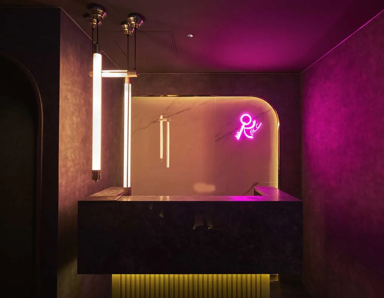 BAR LOUNGE「OKsan」 1