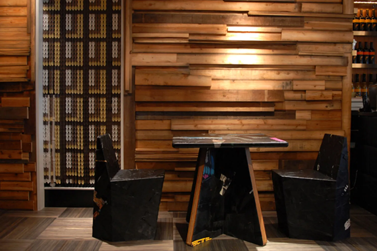 CANARIA BAR/DINING 3
